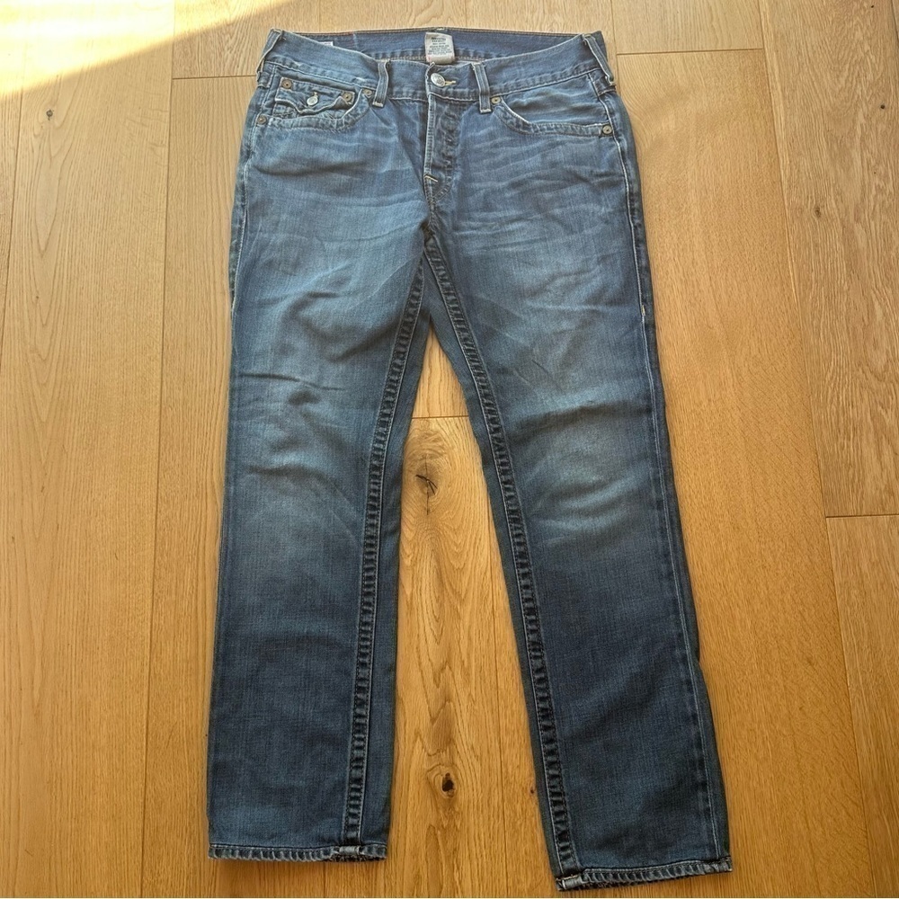 TRUE RELIGION  ZACH SLIM BLUE JEANS - 33 - Picture 15 of 16